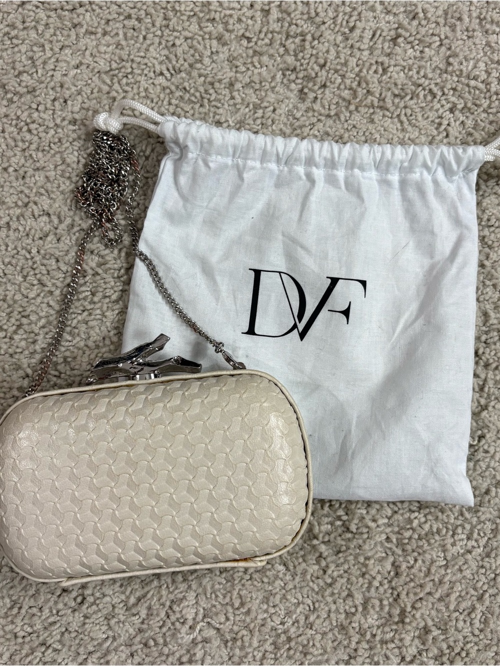 DIANE VON FURSTENBURG Ivory Cream LYTTON Small TEXTURED Designer CLUTCH Purse
